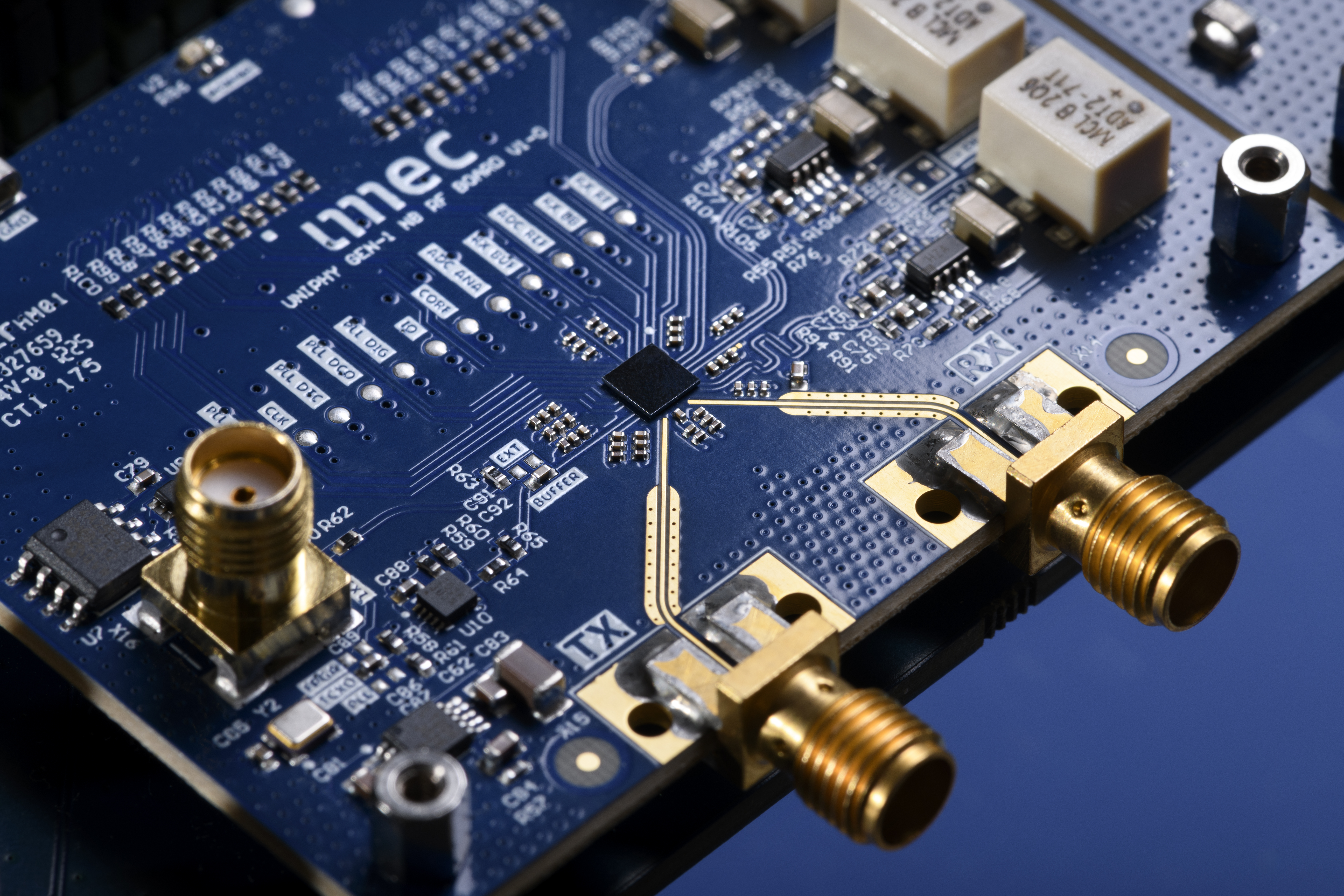 4-fold UWB range extension using narrowband | imec